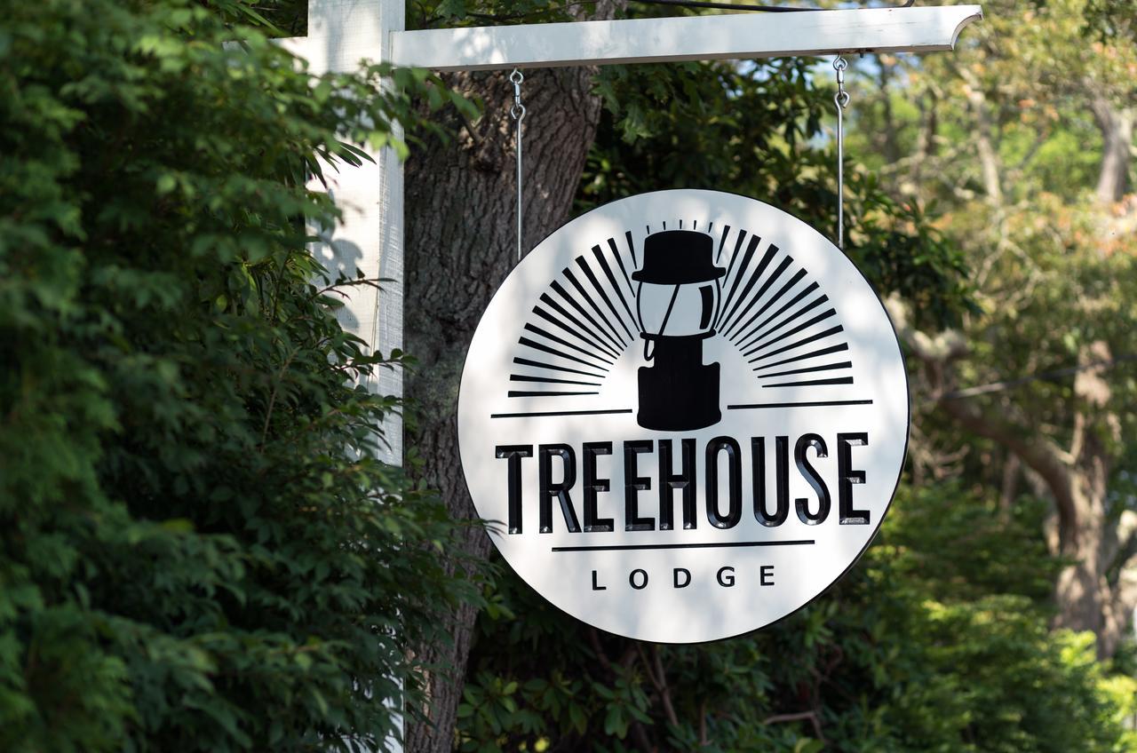 Treehouse Lodge Woods Hole Buitenkant foto