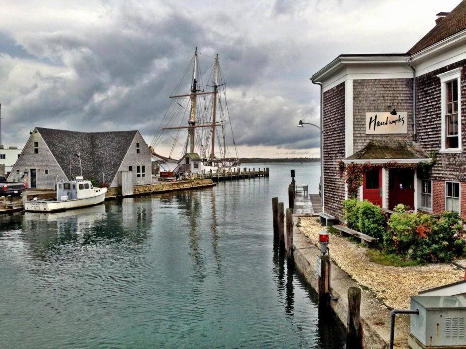 Treehouse Lodge Woods Hole Buitenkant foto